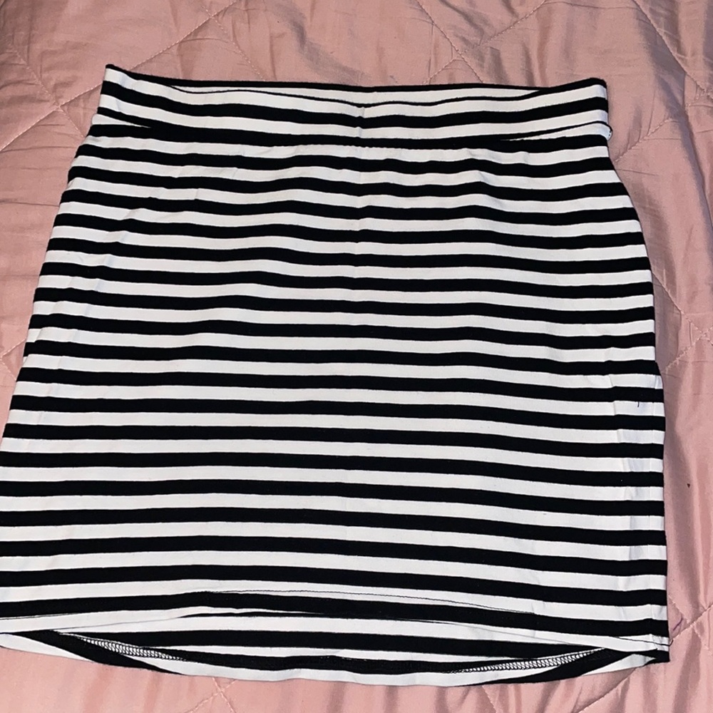 H&M Black and White Striped Mini Skirt